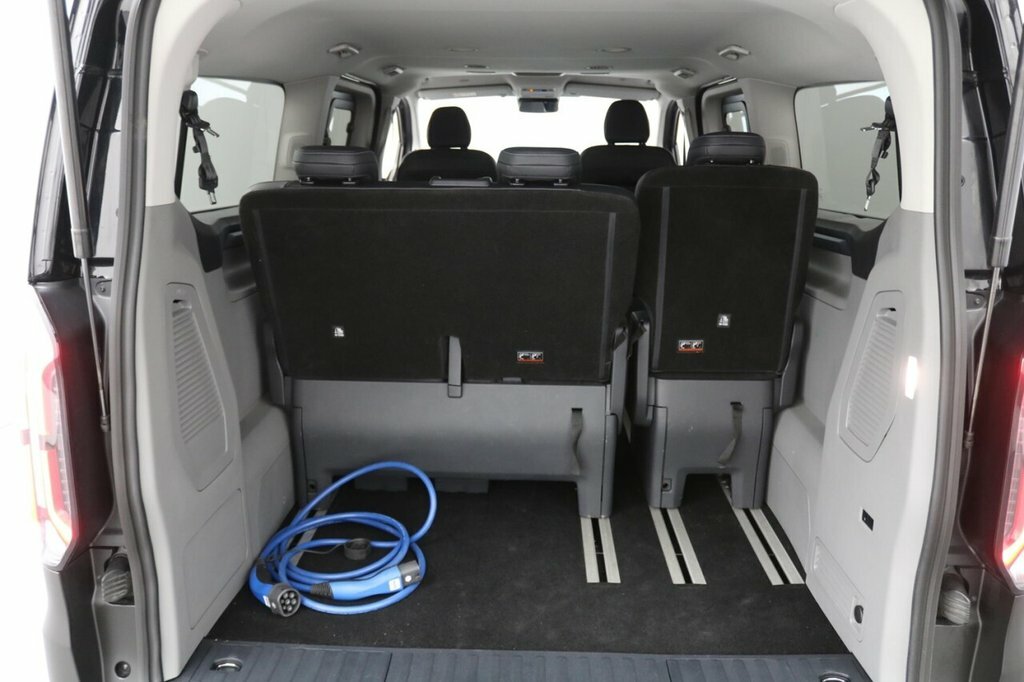 Ford Tourneo Custom Titanium Luxe White #20