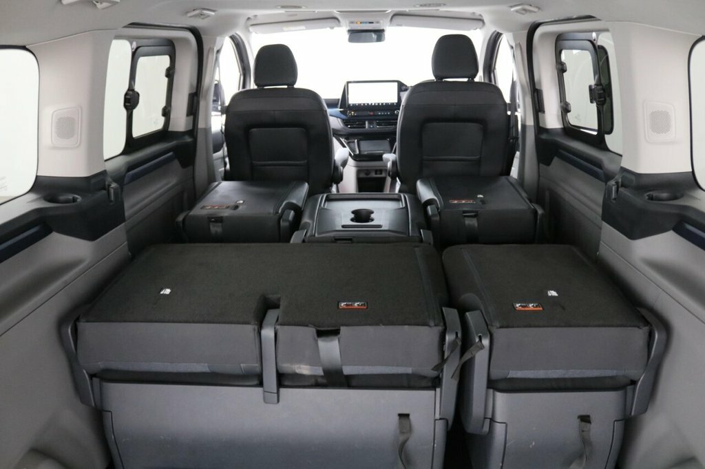 Ford Tourneo Custom Titanium Luxe White #19