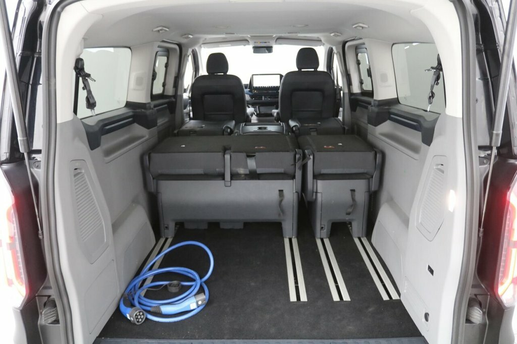 Ford Tourneo Custom Titanium Luxe White #18