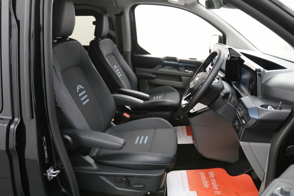 Ford Tourneo Custom Titanium Luxe White #34
