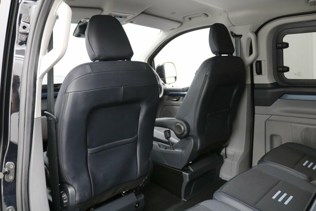 Ford Tourneo Custom Titanium Luxe White #13