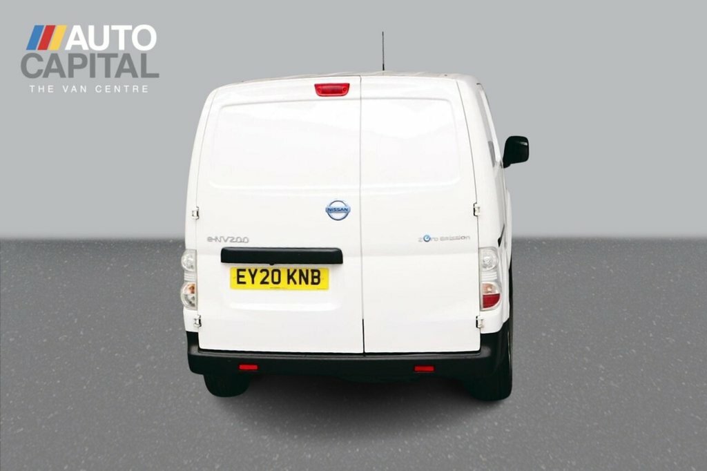 Nissan e-NV200 Mpv White #4
