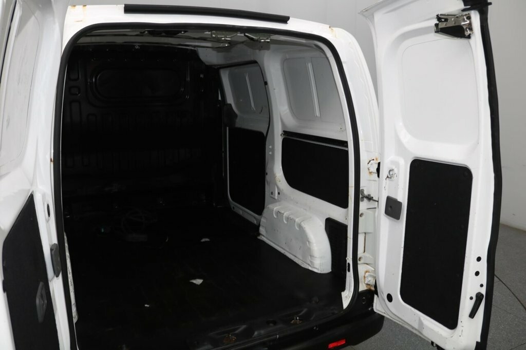 Nissan e-NV200 Visia Panel Van White #15