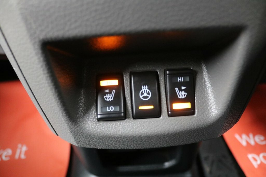 Nissan e-NV200 Visia Panel Van White #32