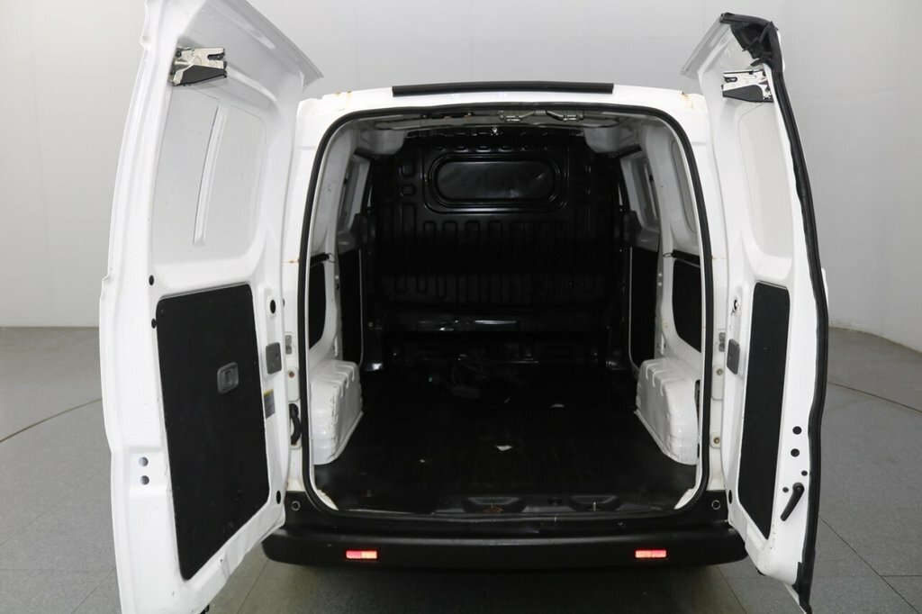 Nissan e-NV200 Visia Panel Van White #10