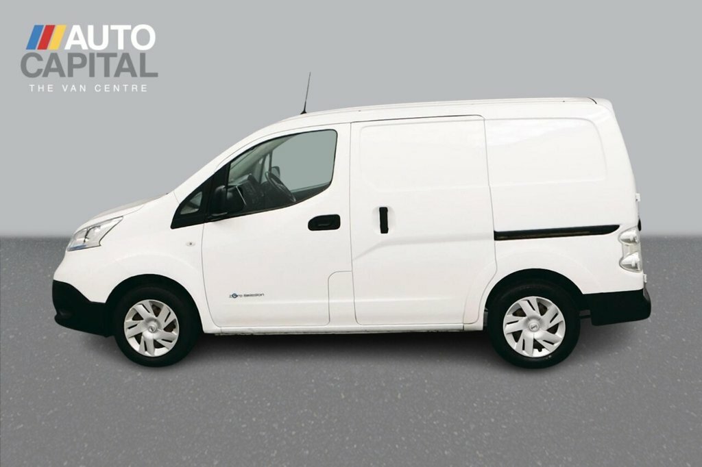 Nissan e-NV200 Mpv White #2