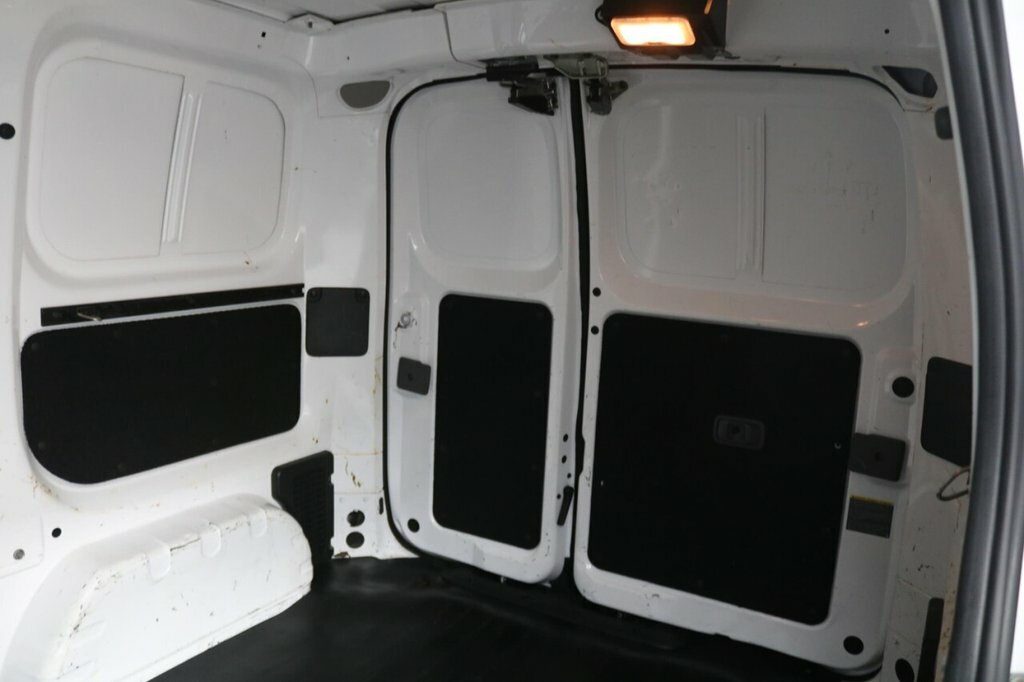 Nissan e-NV200 Visia Panel Van White #12