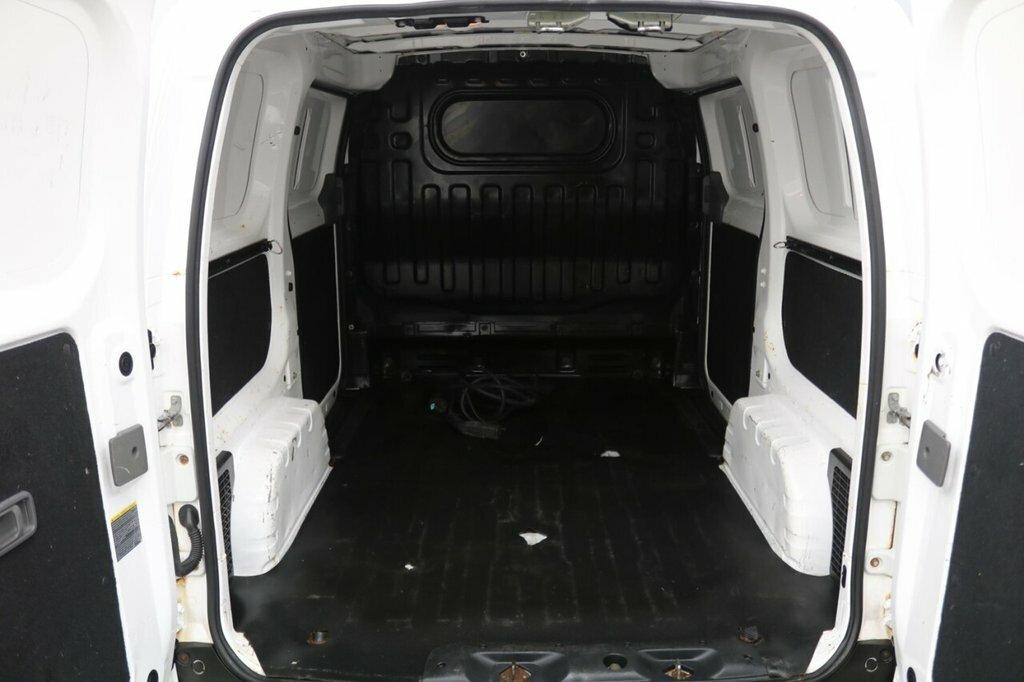 Nissan e-NV200 Visia Panel Van White #13