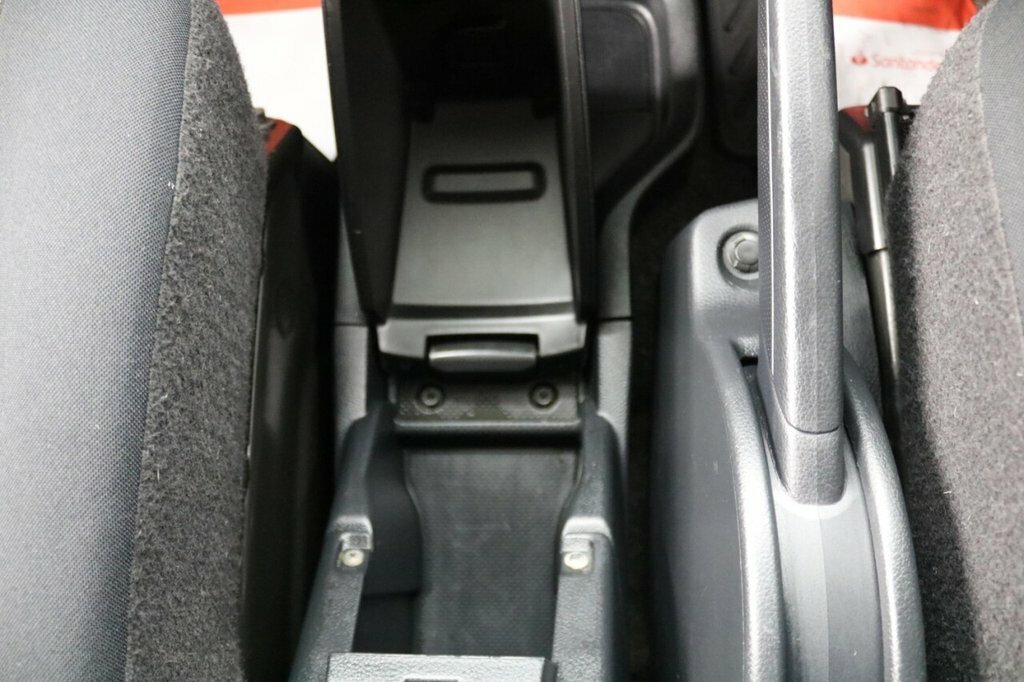 Nissan e-NV200 Visia Panel Van White #33