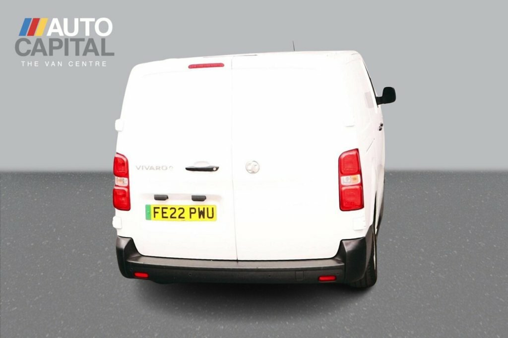 Vauxhall Vivaro Mpv White #4
