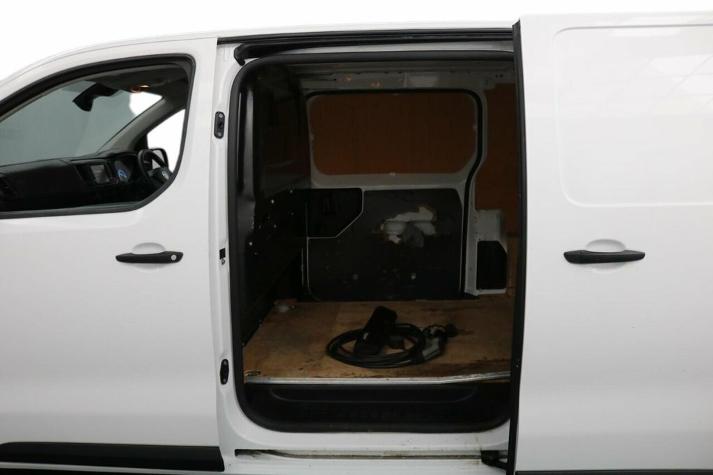 Vauxhall Vivaro 1.5L Sportive 6Dr Black #9