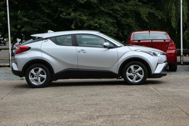 Toyota C-Hr 1.2 Vvt-i Icon Suv Euro 6 S S WV17GHF Silver #2