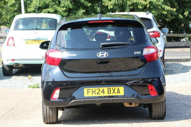 Hyundai I10 1.0 Premium Hatchback Euro 6 S S FH24BXA Black #4