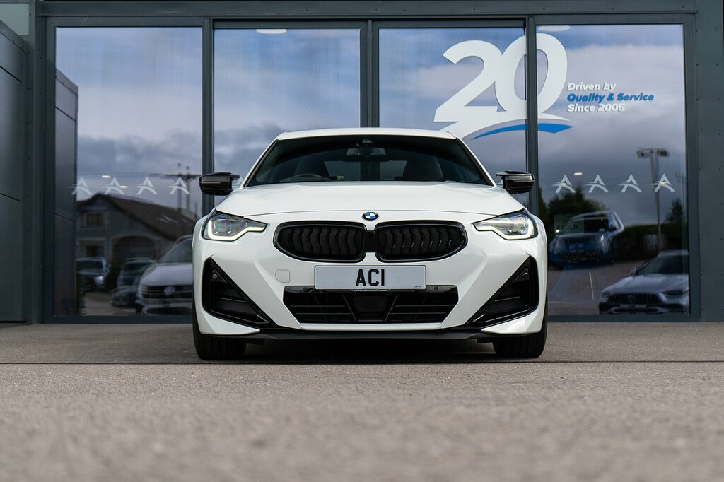 BMW 2 Series M240i YH22VWB White #5