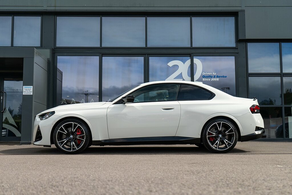 BMW 2 Series M240i YH22VWB White #3