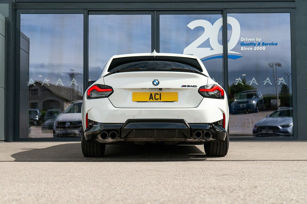 BMW 2 Series M240i YH22VWB White #6