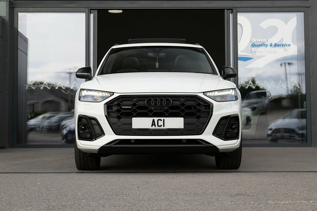 Audi Q5 Tdi Black Edition AF74YTP White #4