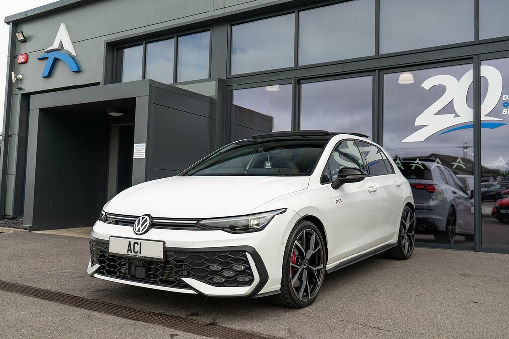 Volkswagen Golf Tsi Gti SW25FHT White #3
