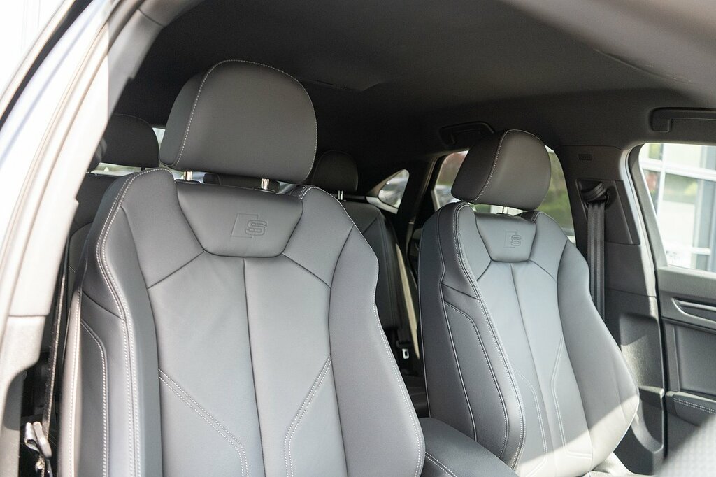 Audi Q3 Tfsi Black Edition Grey #5