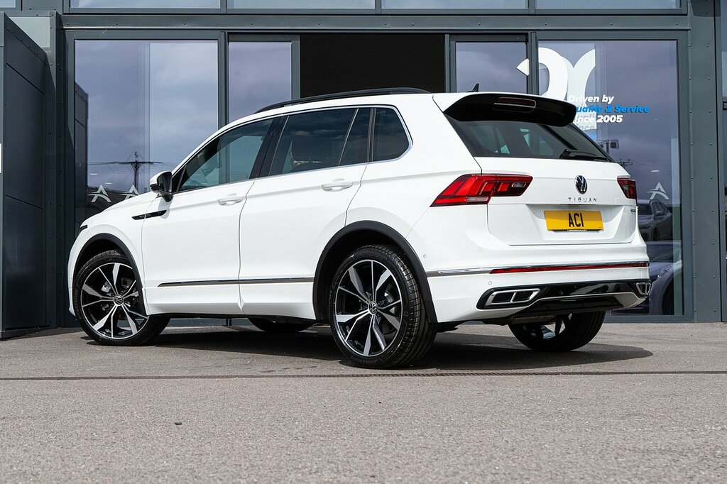 Volkswagen Tiguan Tdi R-line SW72PUH White #2