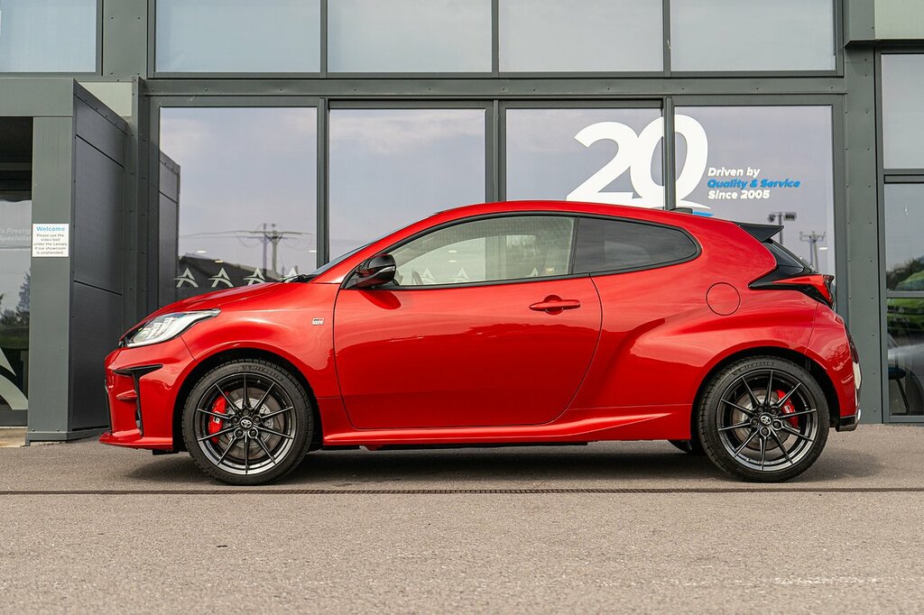 Toyota Yaris T Gr Circuit OE72DZJ Red #3