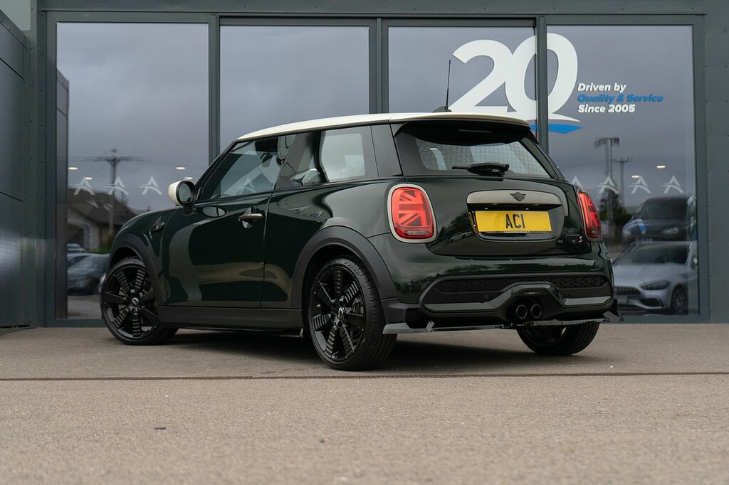 Mini Hatch Cooper S Resolute Edition WG72TFE Green #2
