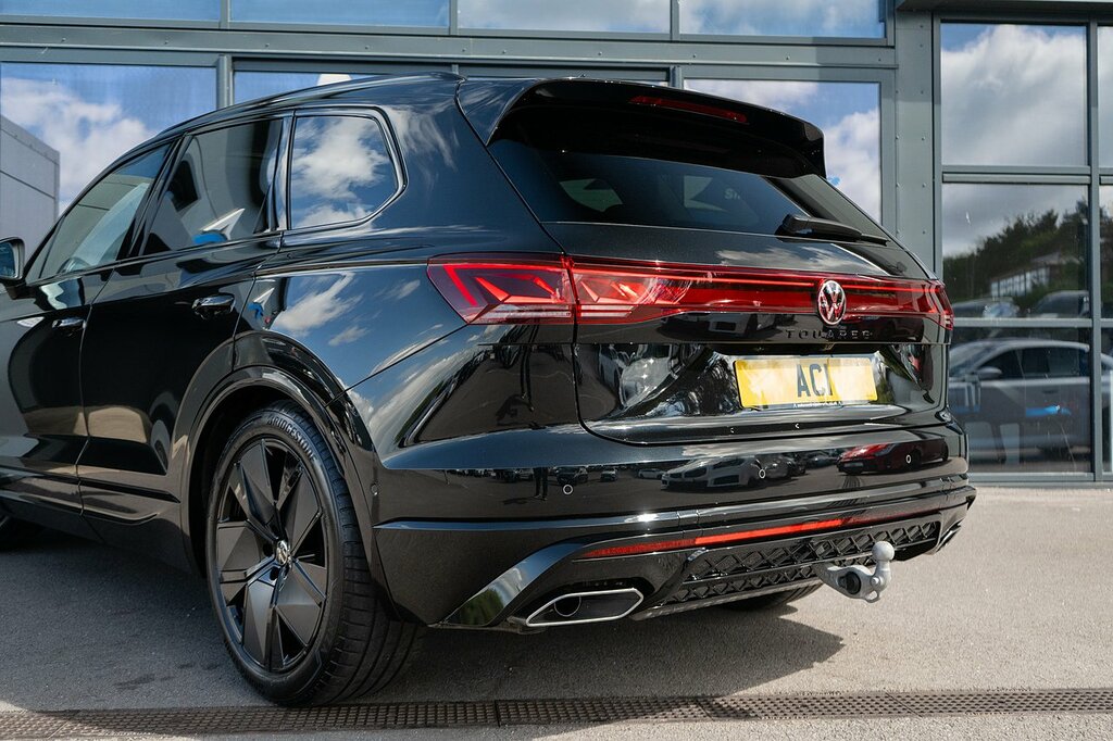 Volkswagen Touareg Tdi V6 Black Edition Black #6
