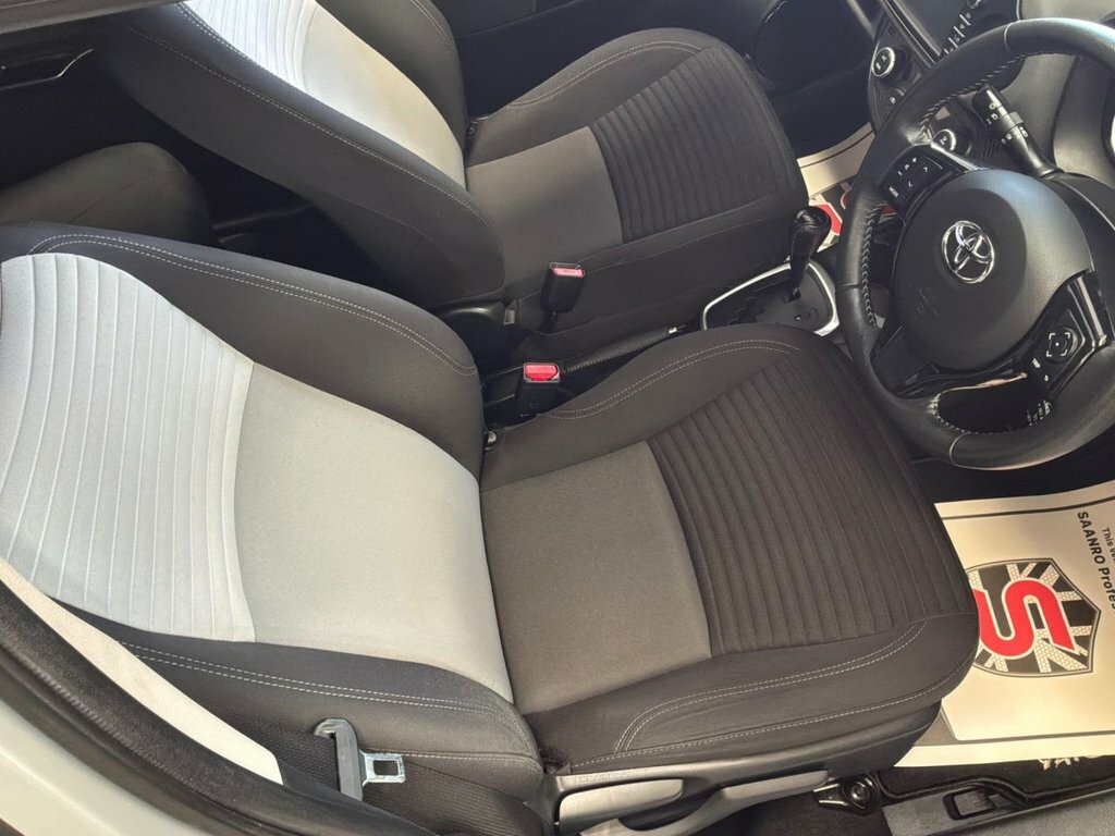 Toyota Yaris 1L Icon Tech SB18SHV Grey #6