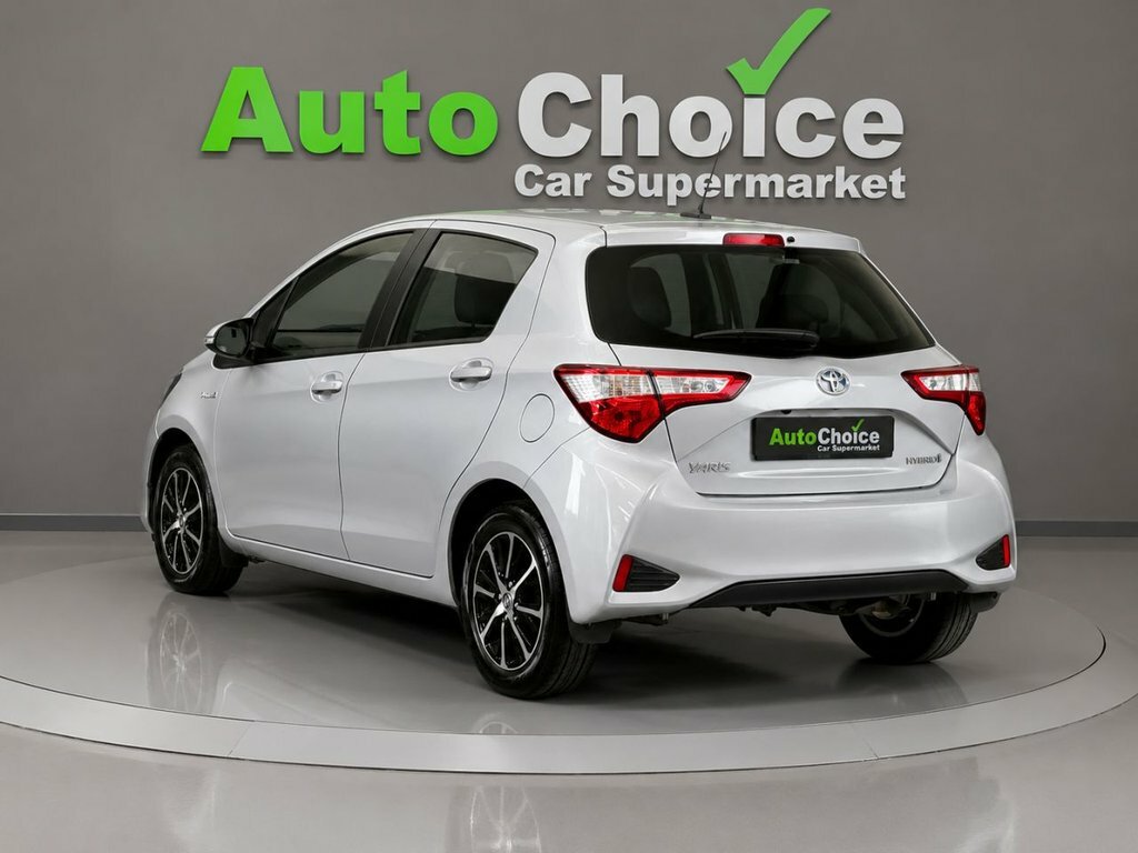 Toyota Yaris 1L Icon Tech SB18SHV Grey #2