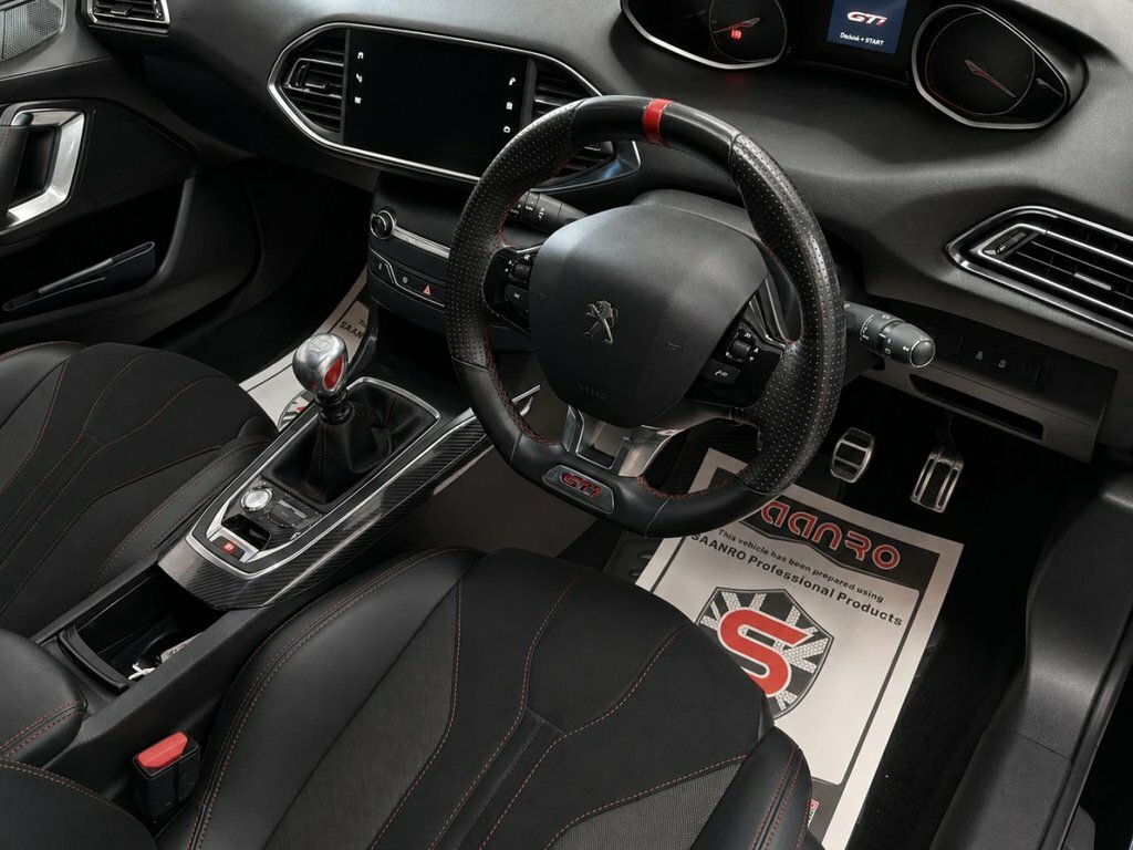 Peugeot 308 1.6L Gti Black #3