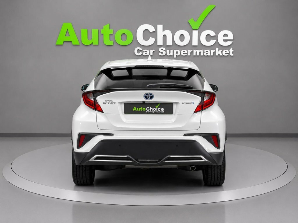 Toyota C-Hr 2L Design White #5