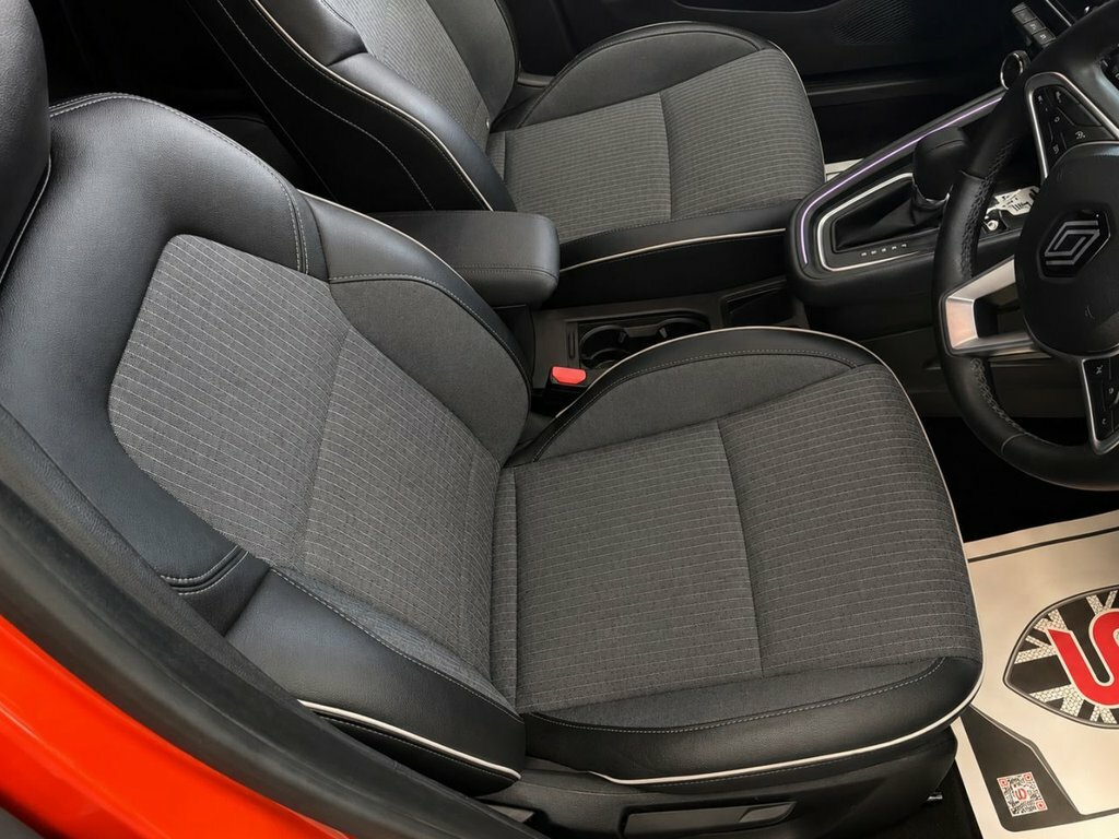 Renault Clio 1L Techno NV24LTU Orange #5