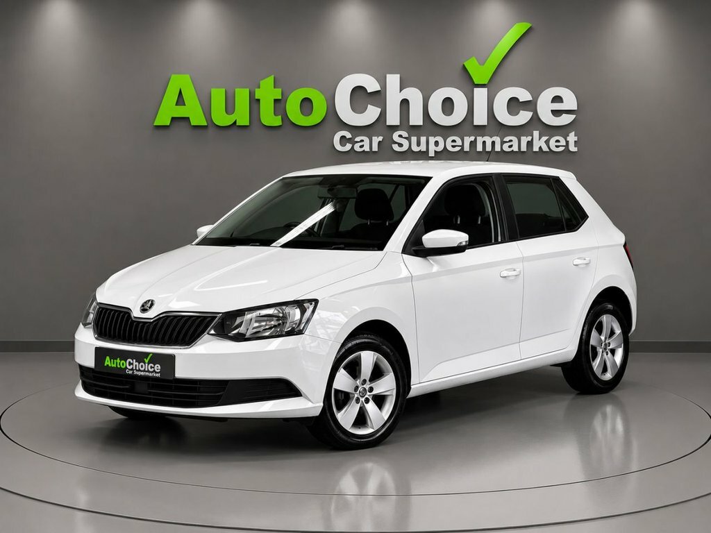 Skoda Fabia Hatchback FL18MDX White #2