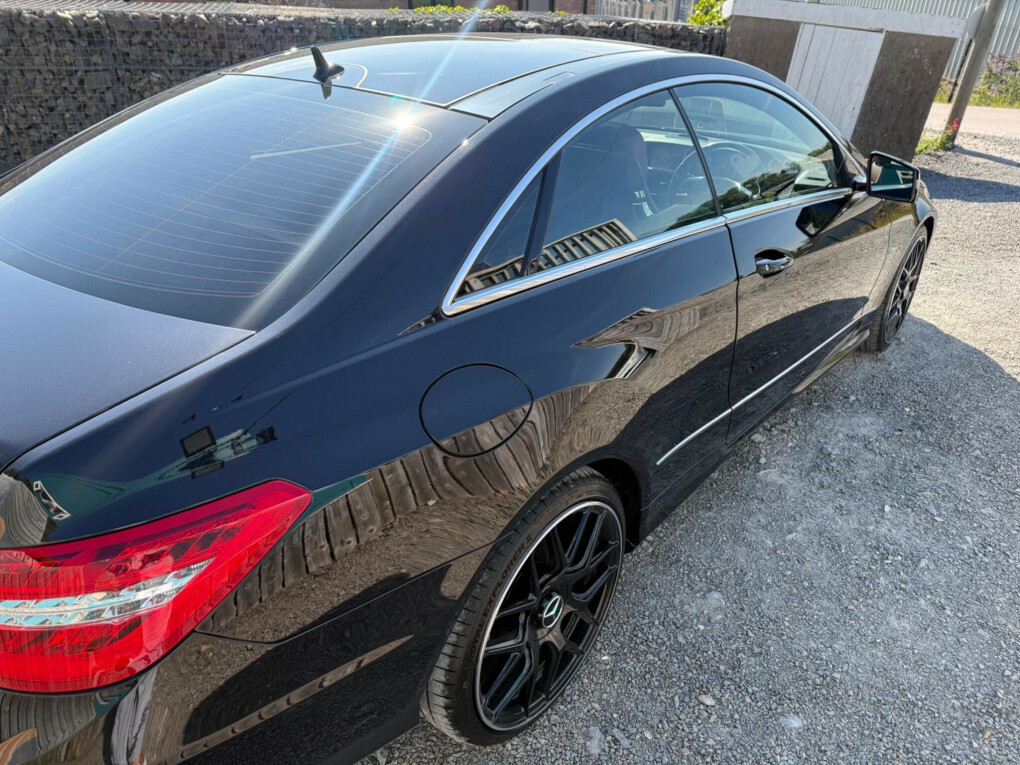 Mercedes-Benz E Class Black #7