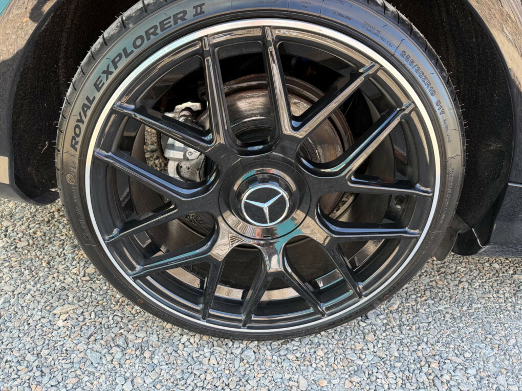 Mercedes-Benz E Class Black #10
