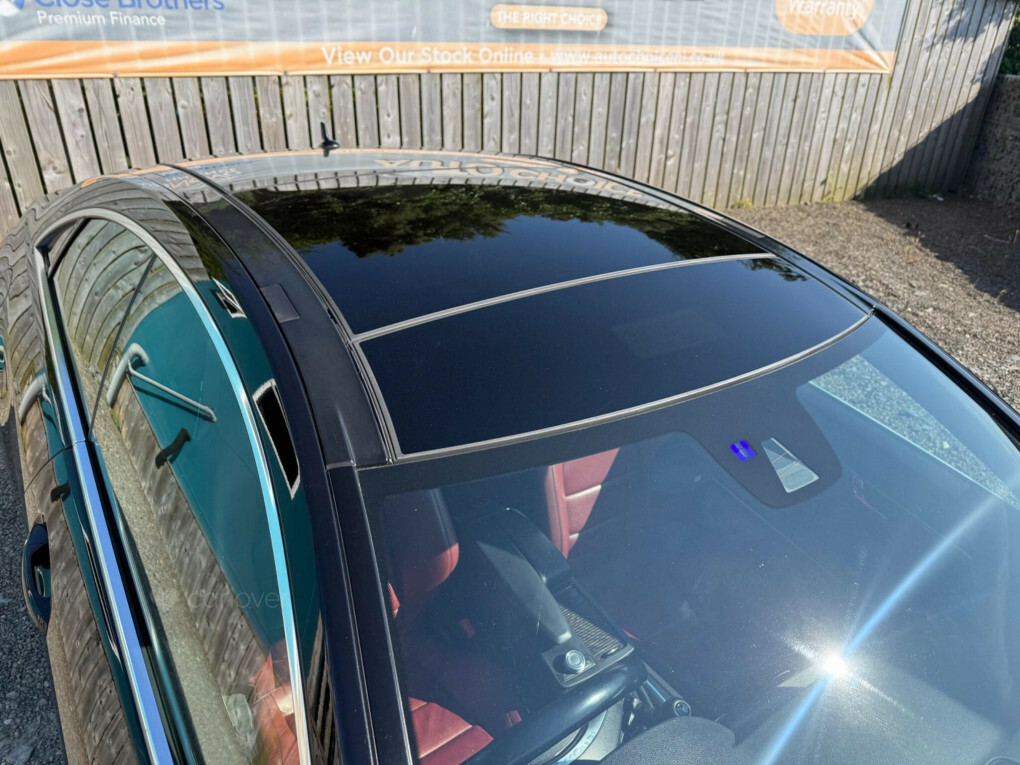 Mercedes-Benz E Class Black #16