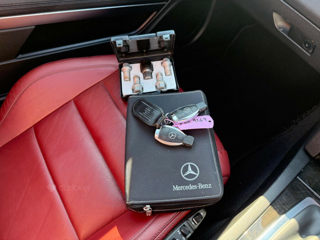 Mercedes-Benz E Class Black #99