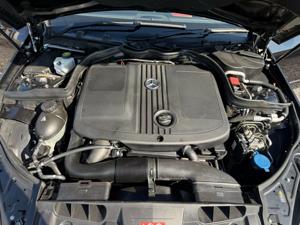 Mercedes-Benz E Class Black #44
