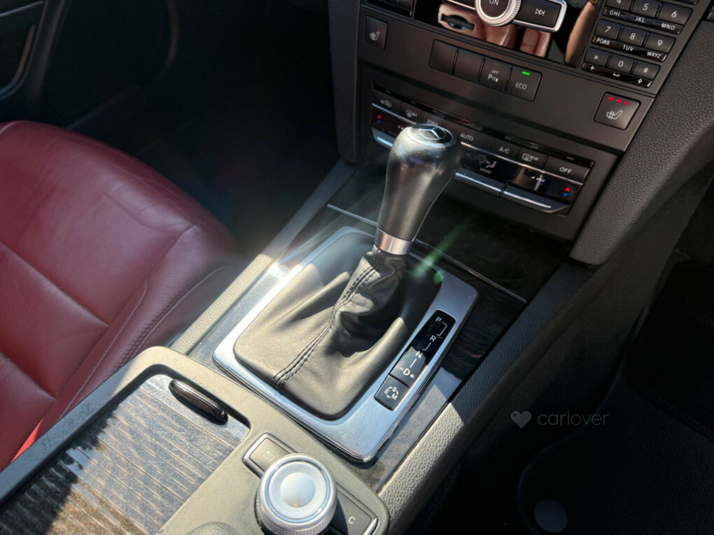 Mercedes-Benz E Class Black #87