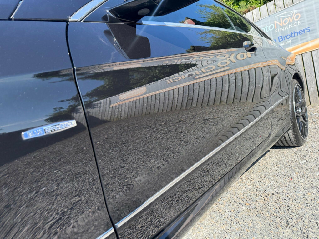 Mercedes-Benz E Class Black #32