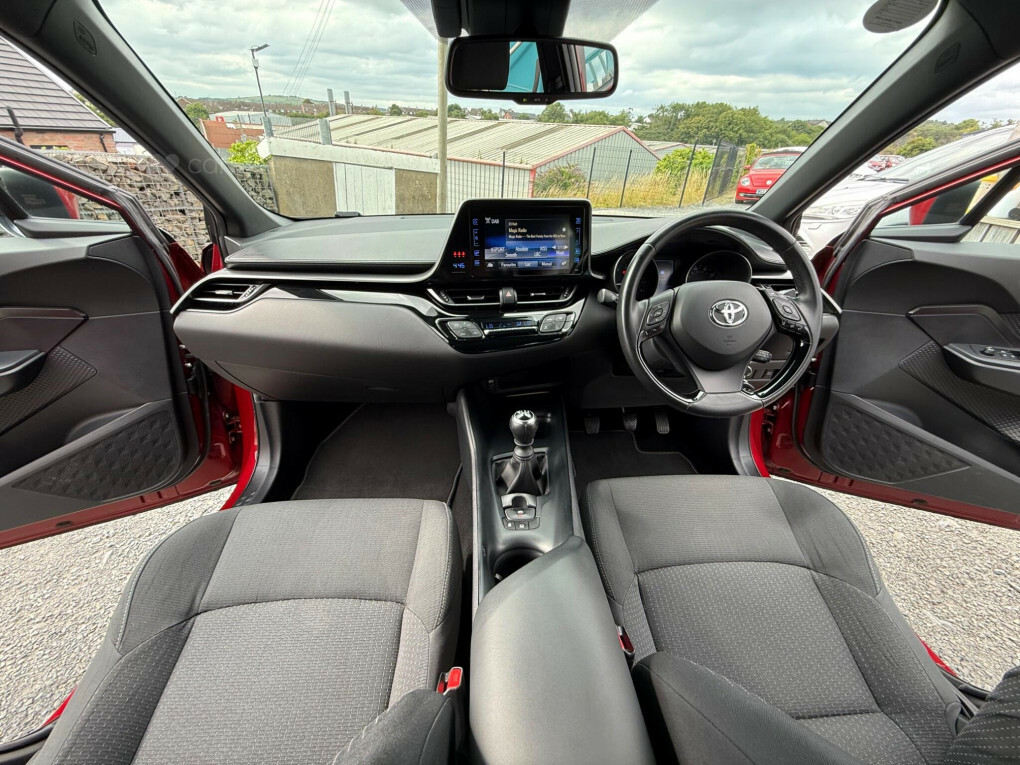 Toyota C-Hr Excel Silver #60
