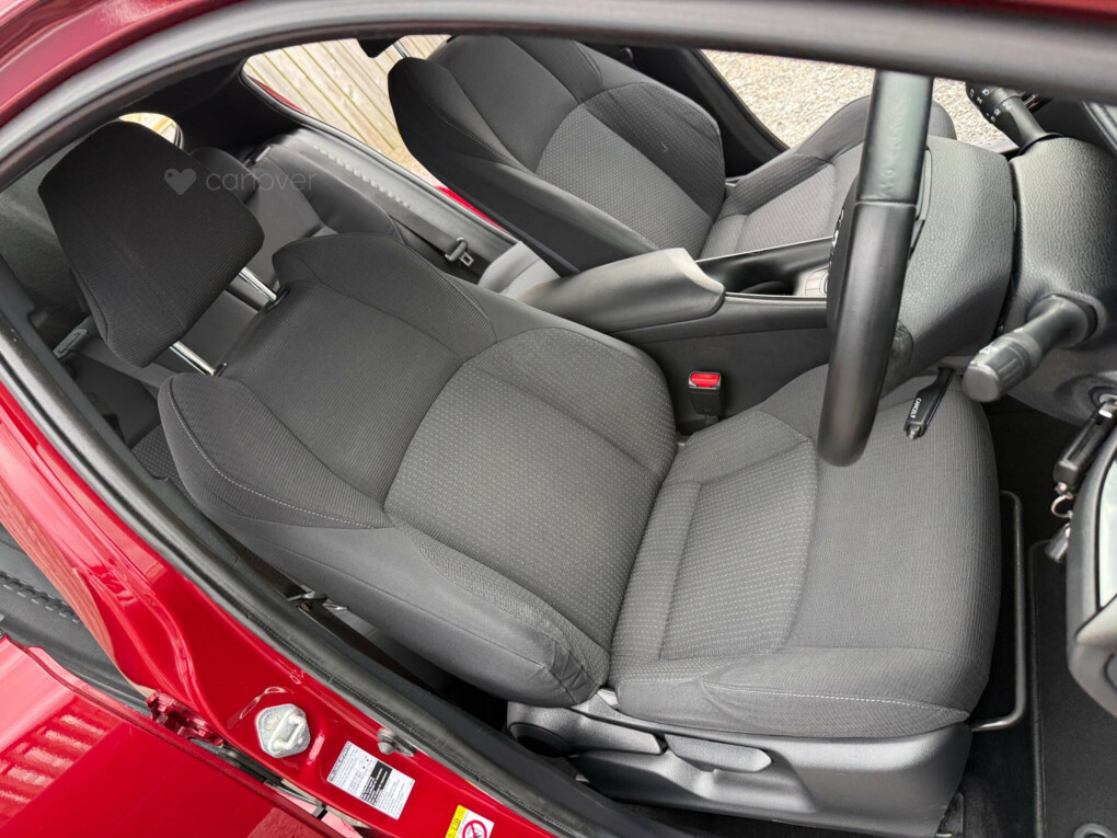 Toyota C-Hr Excel Silver #54