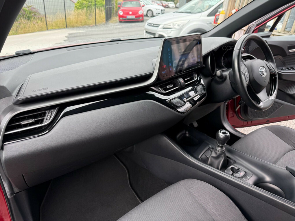 Toyota C-Hr Excel Silver #72