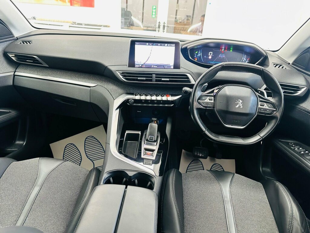 Peugeot 3008 1.2 Puretech Allure Eat Euro 6 Ss Brown #3