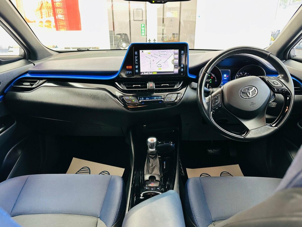 Toyota C-Hr Dynamic Grey #16
