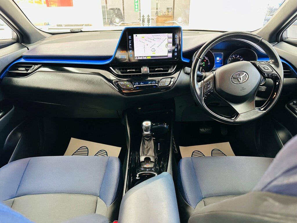 Toyota C-Hr Dynamic Grey #17