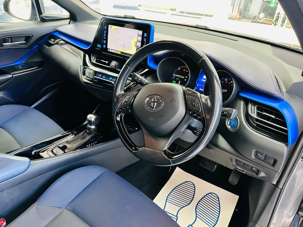 Toyota C-Hr Dynamic Grey #11