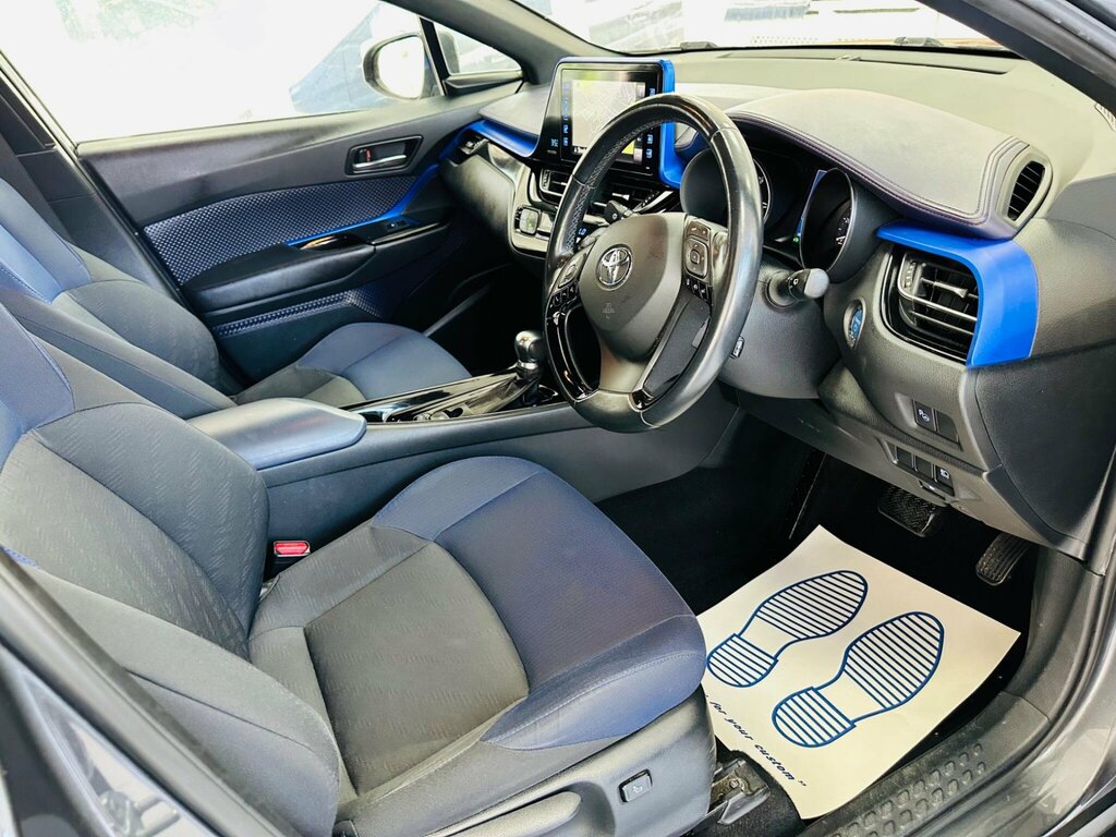 Toyota C-Hr Dynamic Grey #12