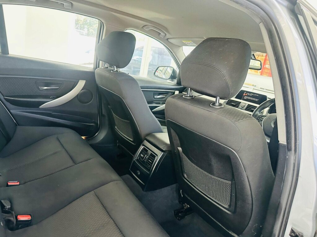 BMW 3 Series Saloon Silver #17