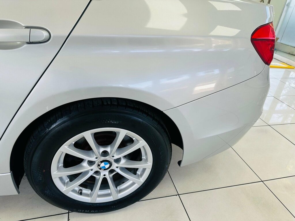 BMW 3 Series Saloon Silver #37